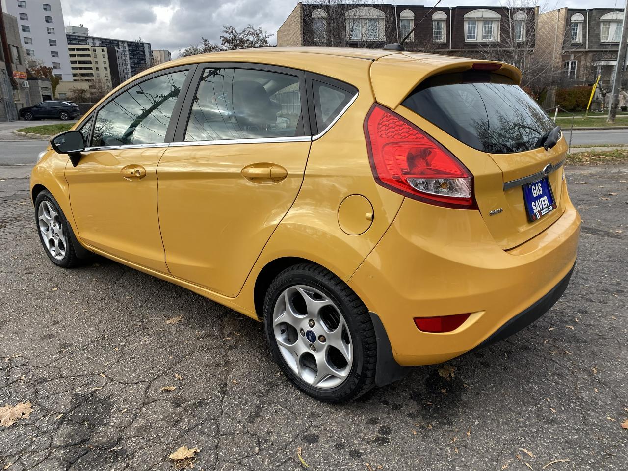 2011 Ford Fiesta Automatic/Gas Saver/Leather/Sunroof/Bluetooth - Photo #8