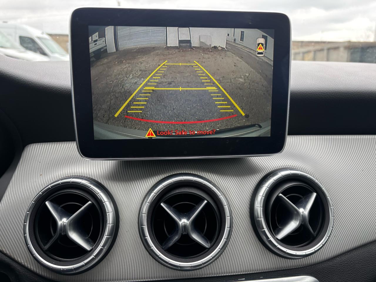 2015 Mercedes-Benz CLA-Class CLA 250 - Photo #14