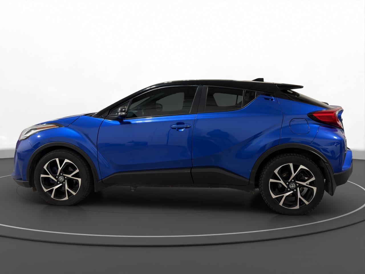 2021 Toyota C-HR XLE - Photo #4