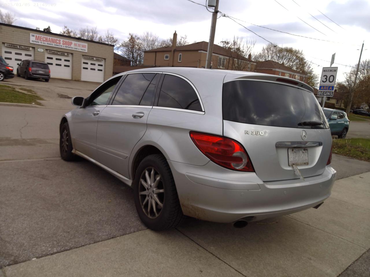 2006 Mercedes-Benz R-Class 3.5L w/Premium Pkg Photo