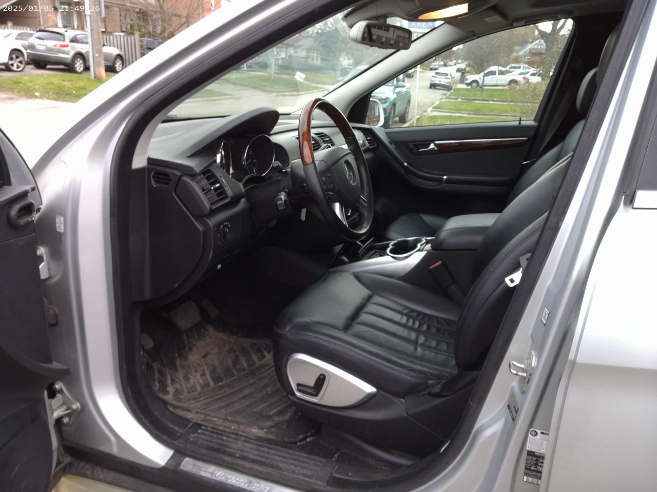 2006 Mercedes-Benz R-Class 3.5L w/Premium Pkg Photo