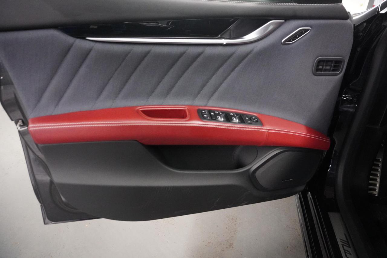 2021 Maserati Ghibli S Q4 GranLusso Photo