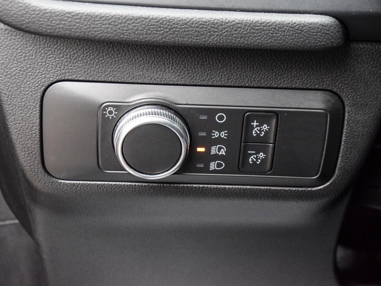 2022 Ford Escape |SEAWD|1.5T|HSEAT|BSPOT|REARCAM|LANEKEEP|17ALLOYS| Photo