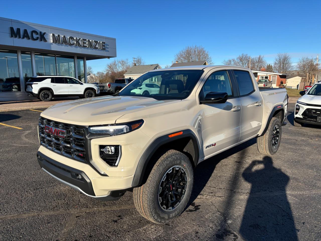 2026 GMC Canyon AT4 2026 GMC Canyon Photo4