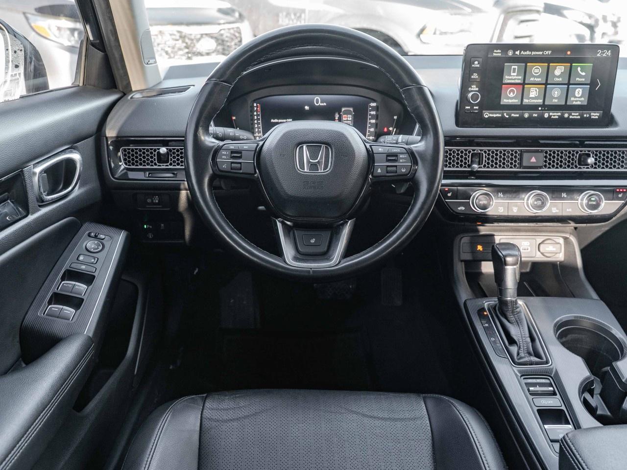 2022 Honda Civic Sedan TOURING CVT SEDAN Photo