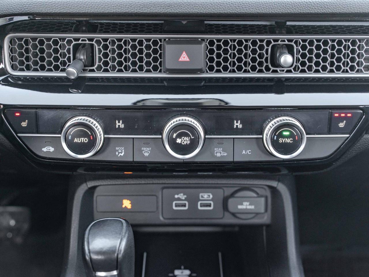 2022 Honda Civic Sedan TOURING CVT SEDAN Photo