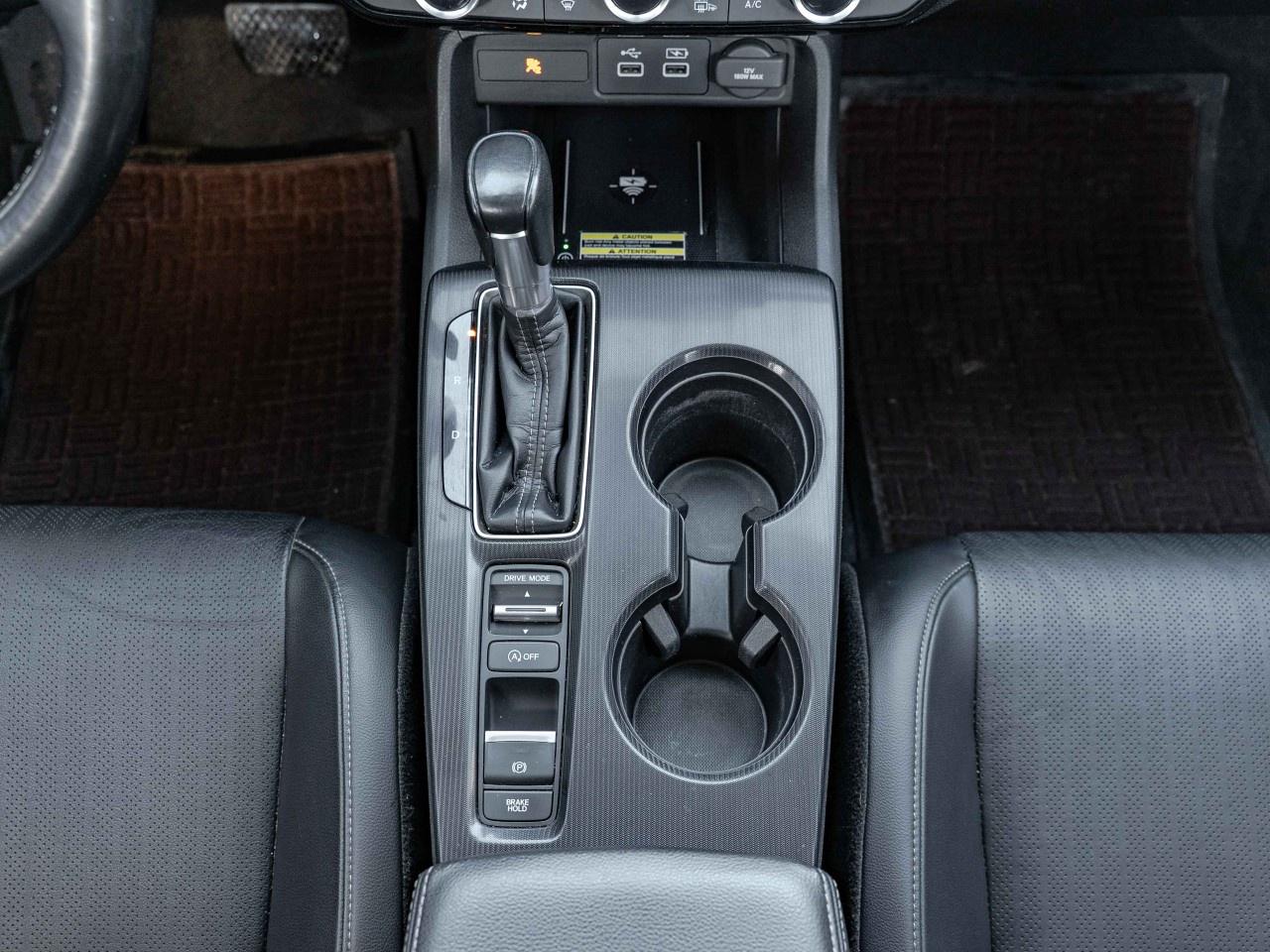 2022 Honda Civic Sedan TOURING CVT SEDAN Photo