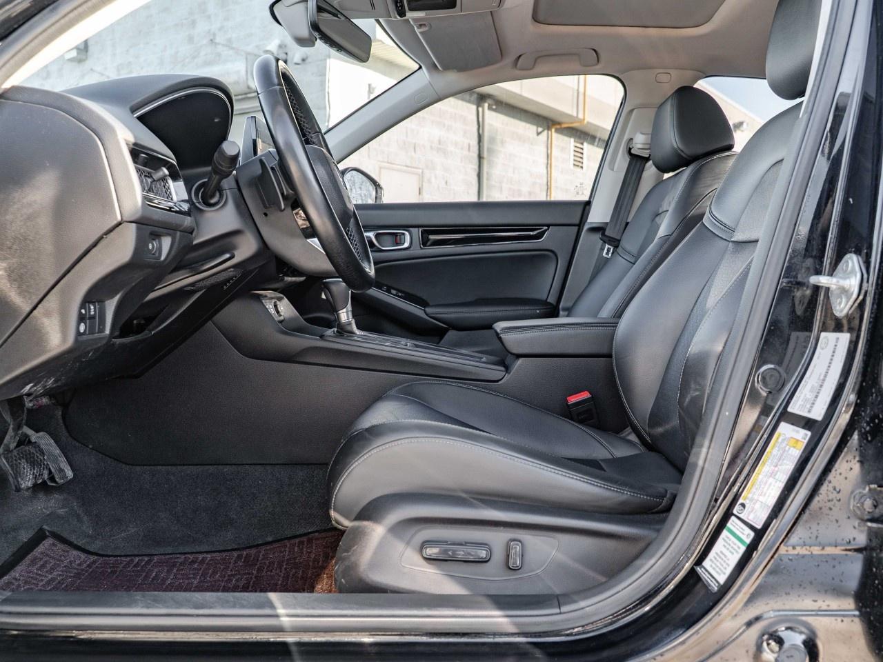 2022 Honda Civic Sedan TOURING CVT SEDAN Photo