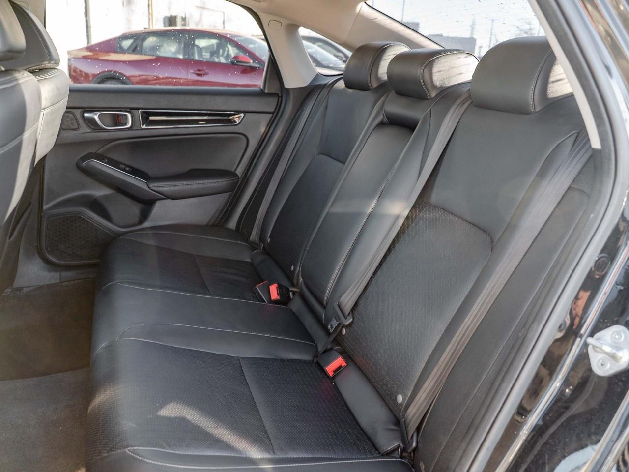 2022 Honda Civic Sedan TOURING CVT SEDAN Photo