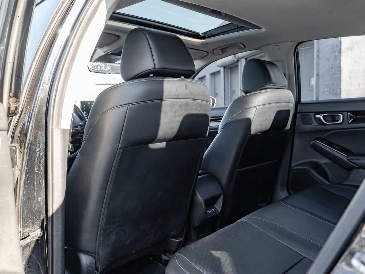 2022 Honda Civic Sedan TOURING CVT SEDAN Photo