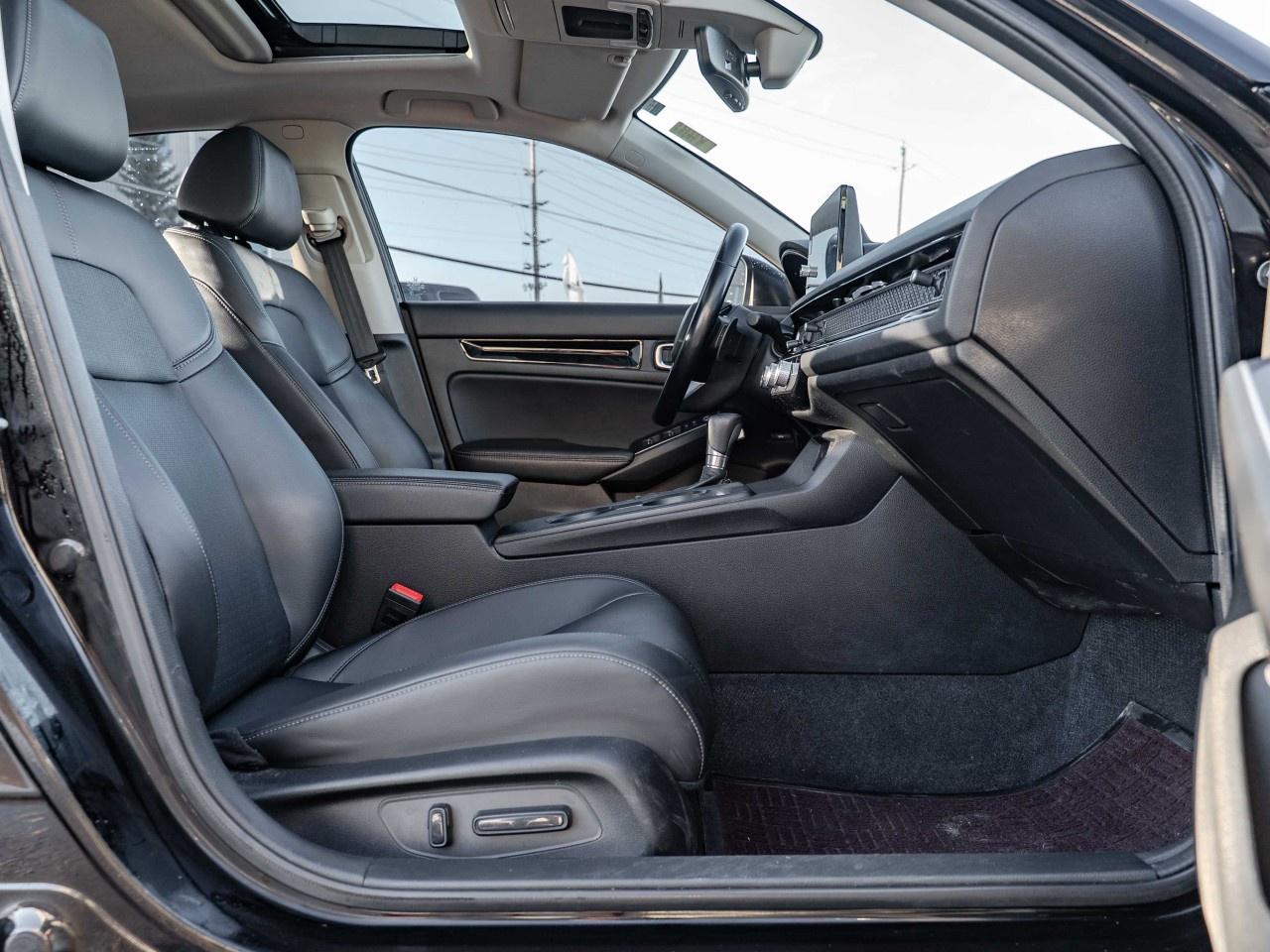 2022 Honda Civic Sedan TOURING CVT SEDAN Photo