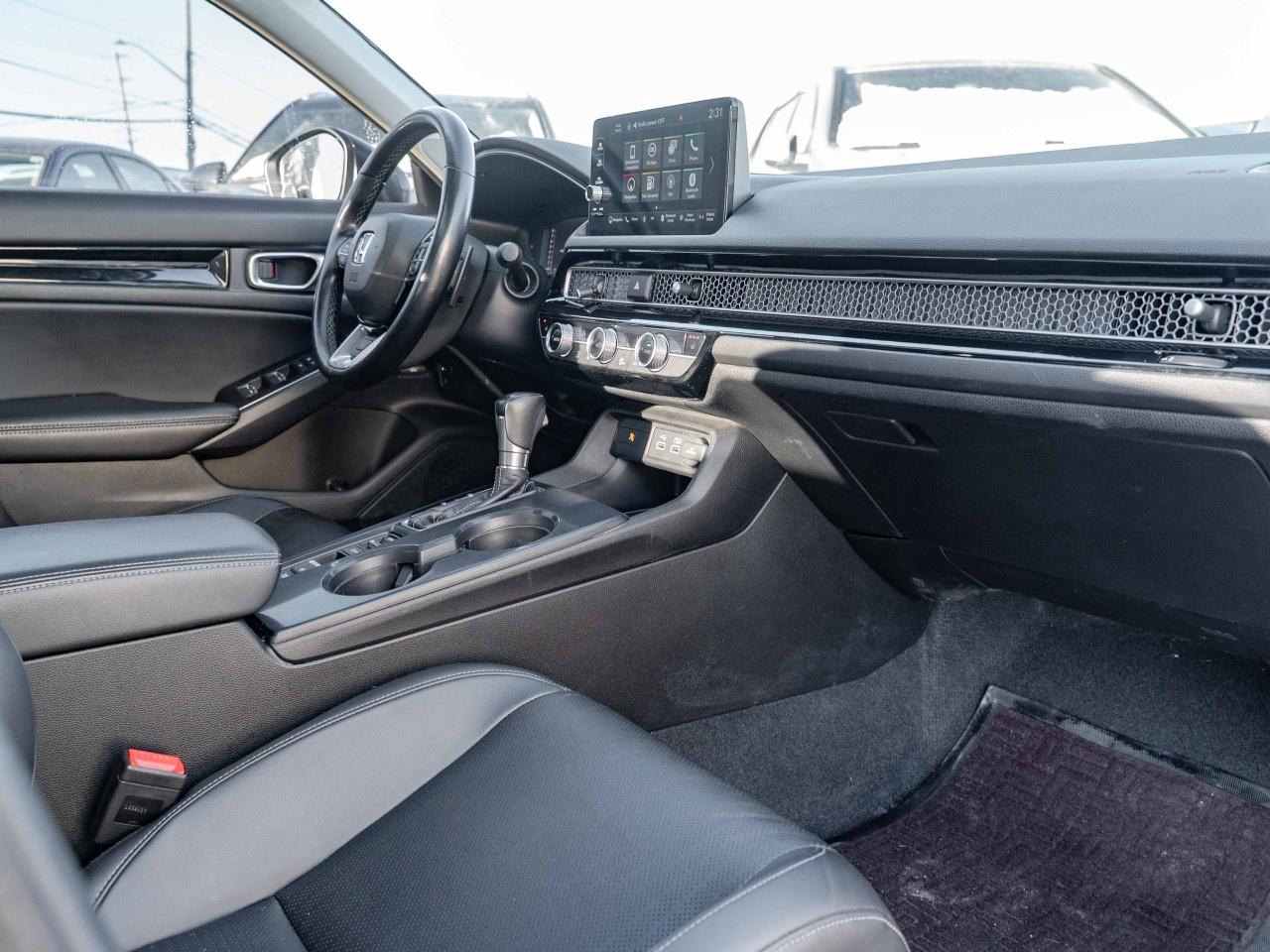 2022 Honda Civic Sedan TOURING CVT SEDAN Photo