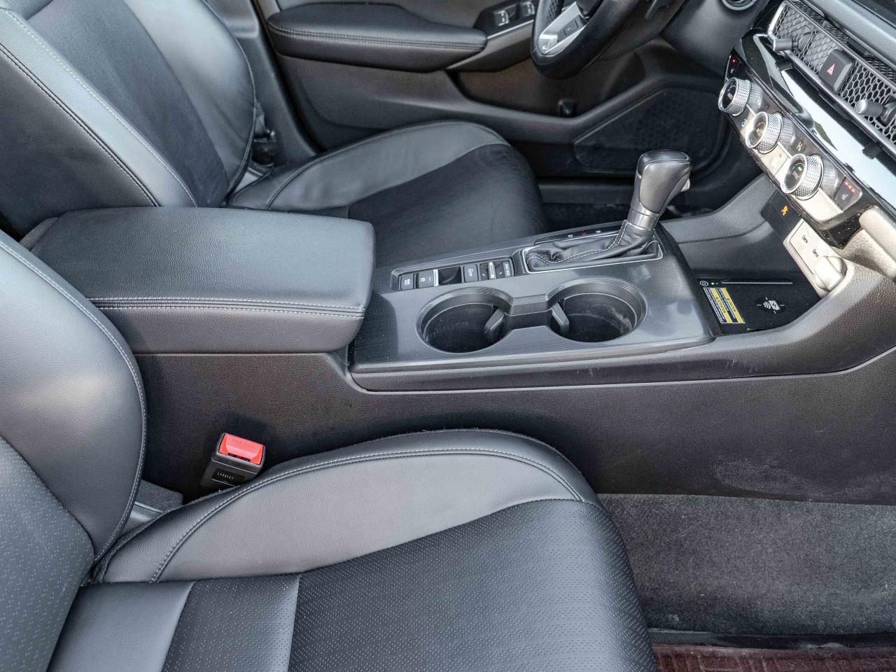 2022 Honda Civic Sedan TOURING CVT SEDAN Photo