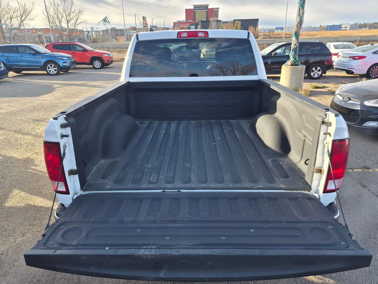 2019 RAM 1500 Classic SLT Crewcab 4x4, Htd Steering & Seats, Remote, Tow - Photo #7