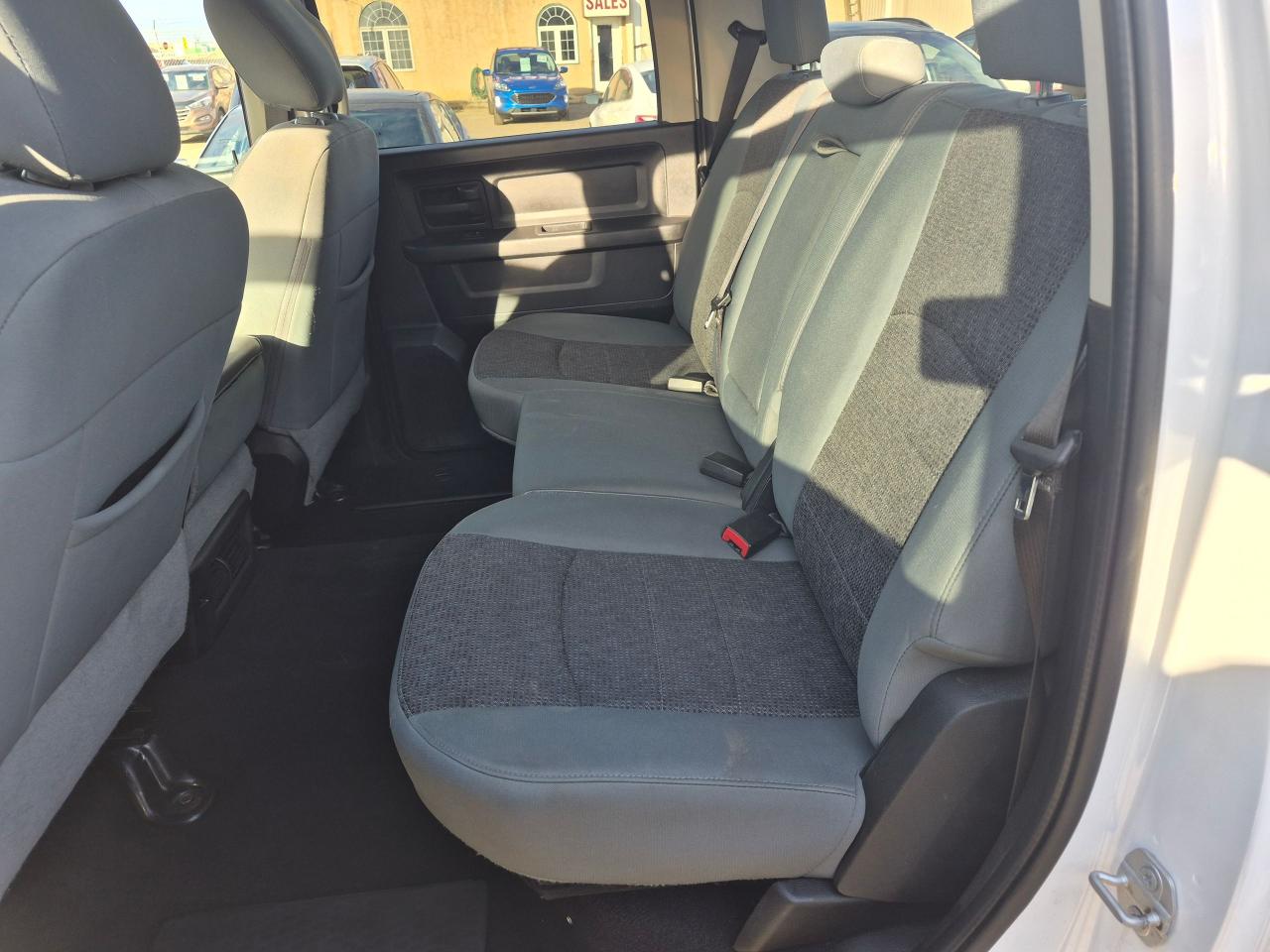 2019 RAM 1500 Classic SLT Crewcab 4x4, Htd Steering & Seats, Remote, Tow - Photo #18