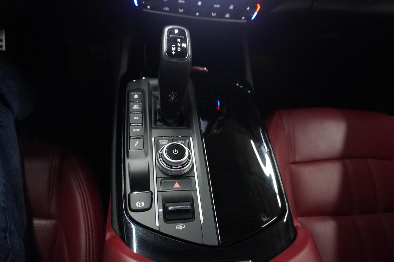 2021 Maserati Levante GranSport Photo