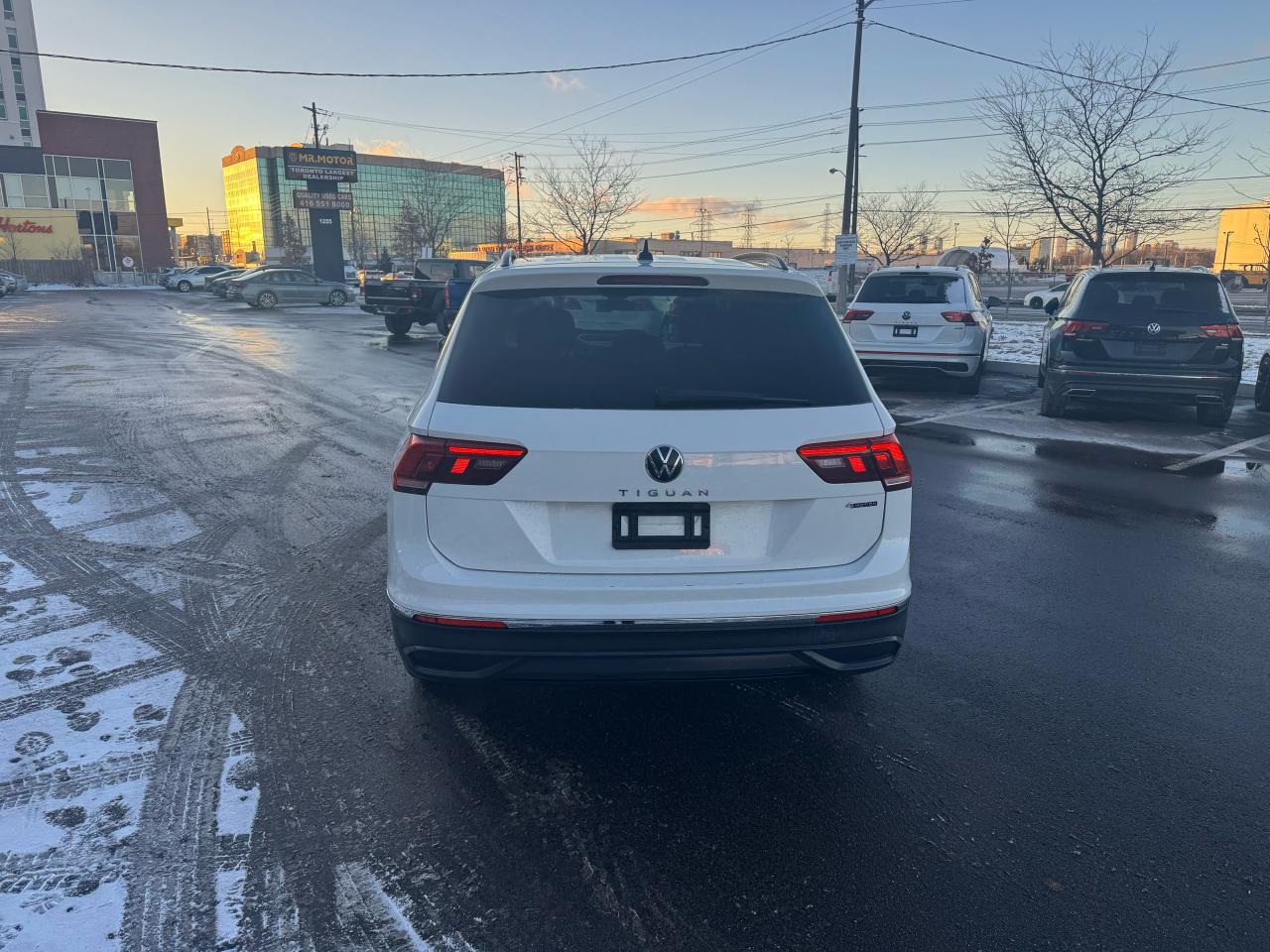 2024 Volkswagen Tiguan COMFORTLINE AWD LEATHER CARPLAY B/SPOT L/ASSIST Photo