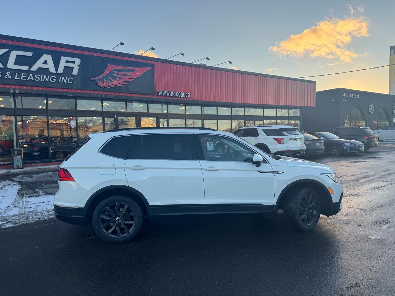 2024 Volkswagen Tiguan COMFORTLINE AWD LEATHER CARPLAY B/SPOT L/ASSIST Photo