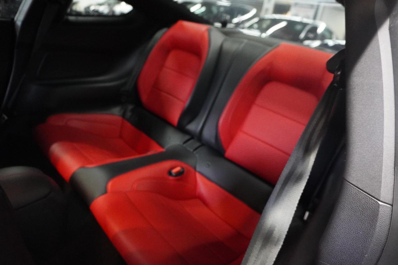 2021 Ford Mustang GT Premium Photo4