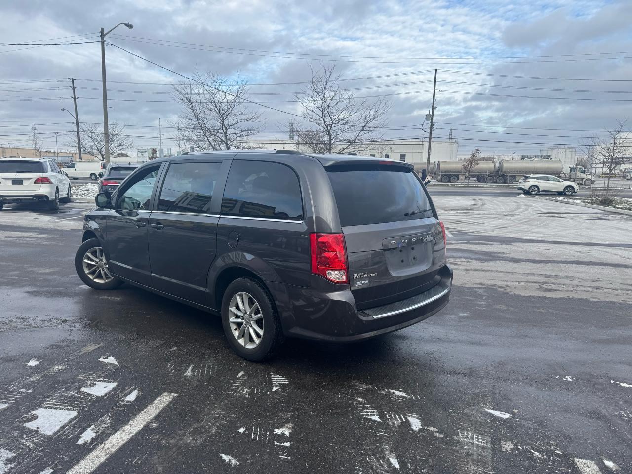 2019 Dodge Grand Caravan SXT PREMIUM PLUS STOW&GO P/DOORS P/TAILGATE CAMERA Photo4