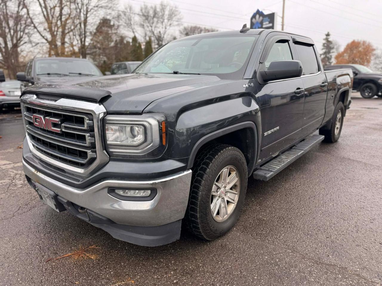 2017 GMC Sierra 1500 SLE - Photo #3