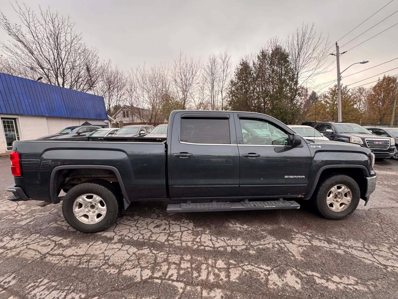 2017 GMC Sierra 1500 SLE - Photo #8