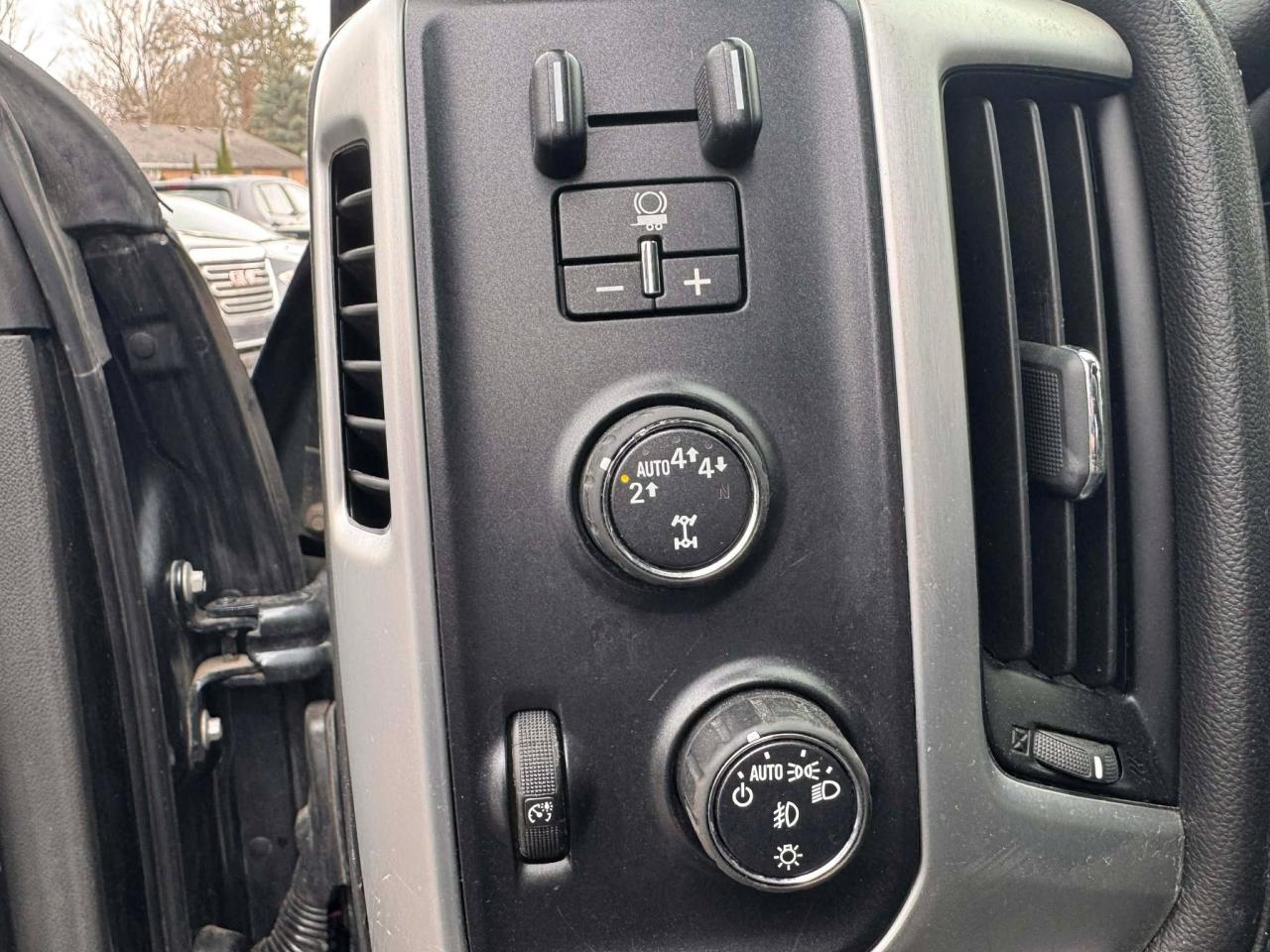 2017 GMC Sierra 1500 SLE - Photo #14