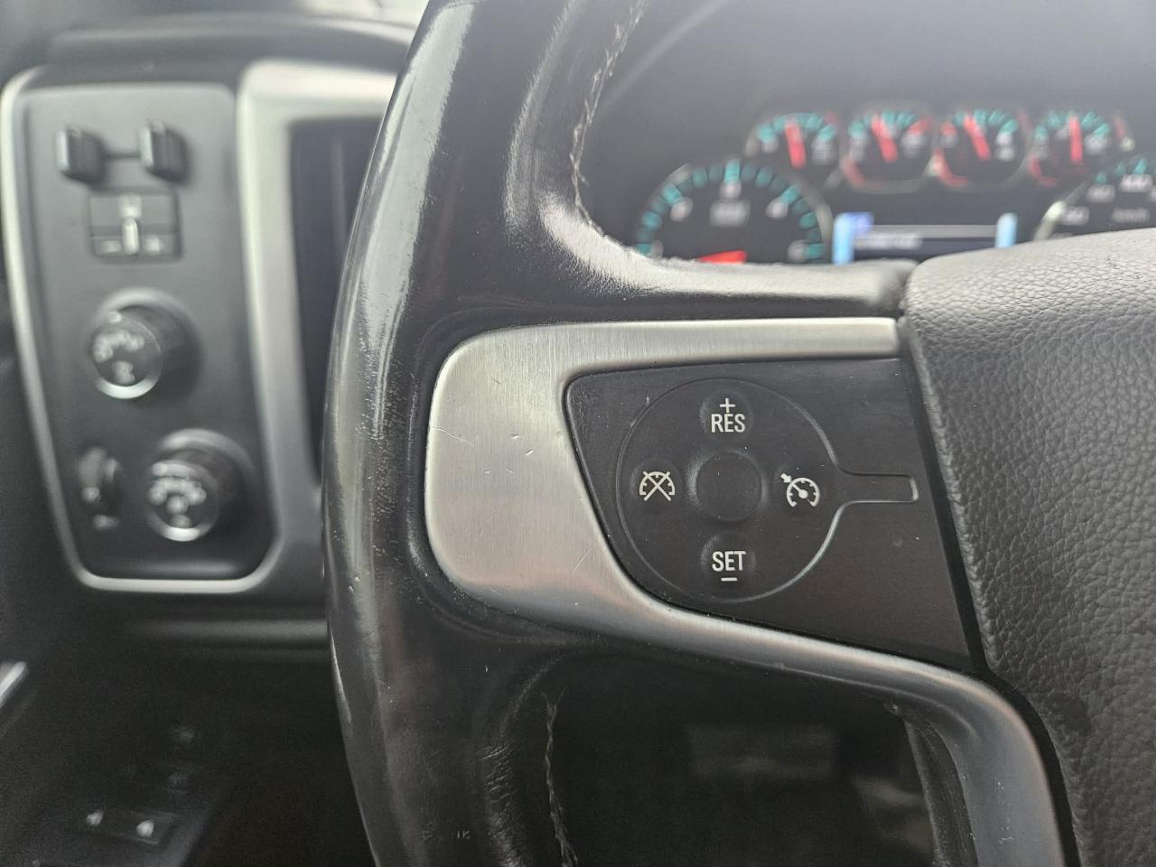 2017 GMC Sierra 1500 4WD CREW CAB 153.0" SLE Photo