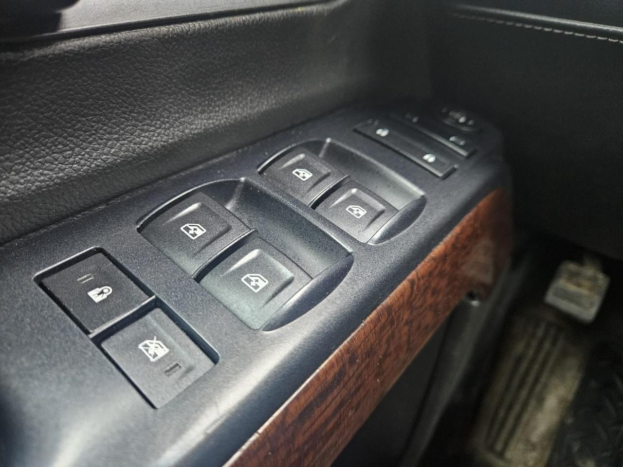 2017 GMC Sierra 1500 4WD CREW CAB 153.0" SLE Photo