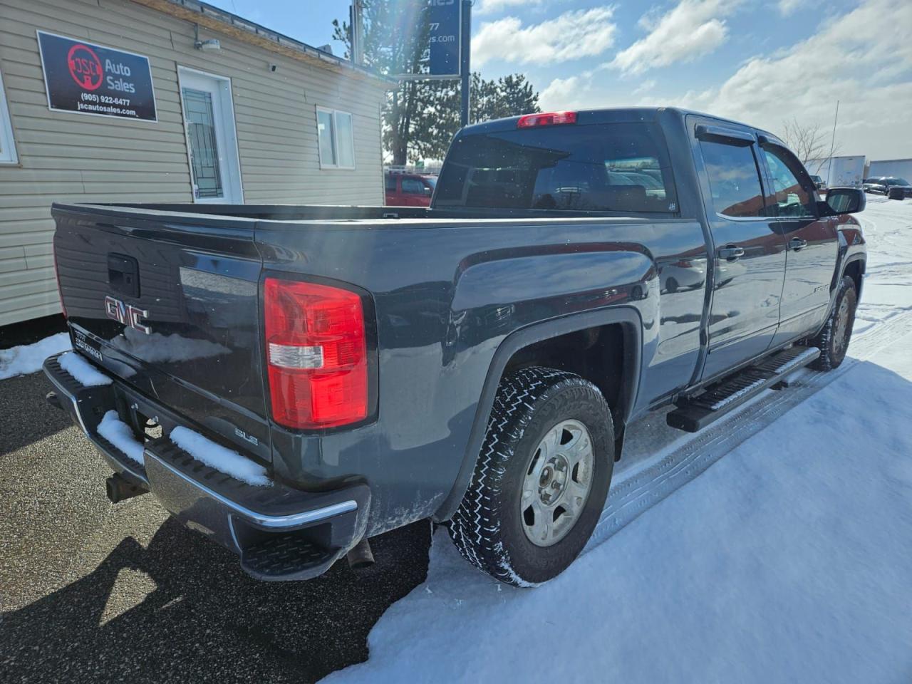 2017 GMC Sierra 1500 4WD CREW CAB 153.0" SLE Photo