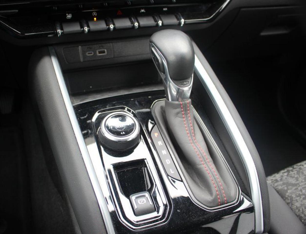 2024 Chevrolet Colorado Z71*Low Ks*4x4*Heated Seats*CarPlay*Hard Tonneau Photo