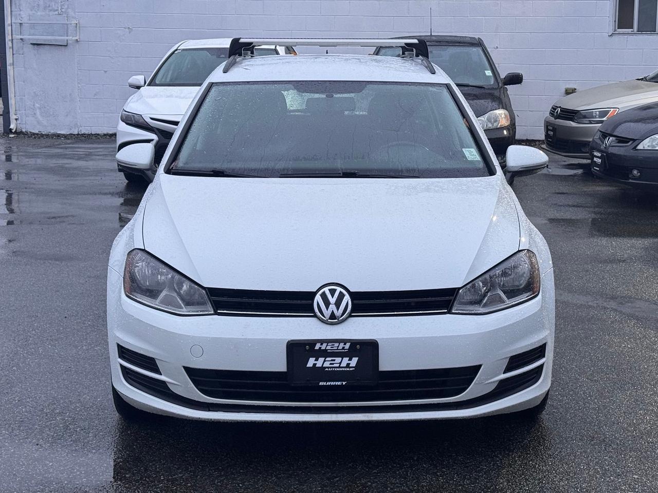 2016 Volkswagen Golf Comfortline FINANCING AVAILABLE Photo2