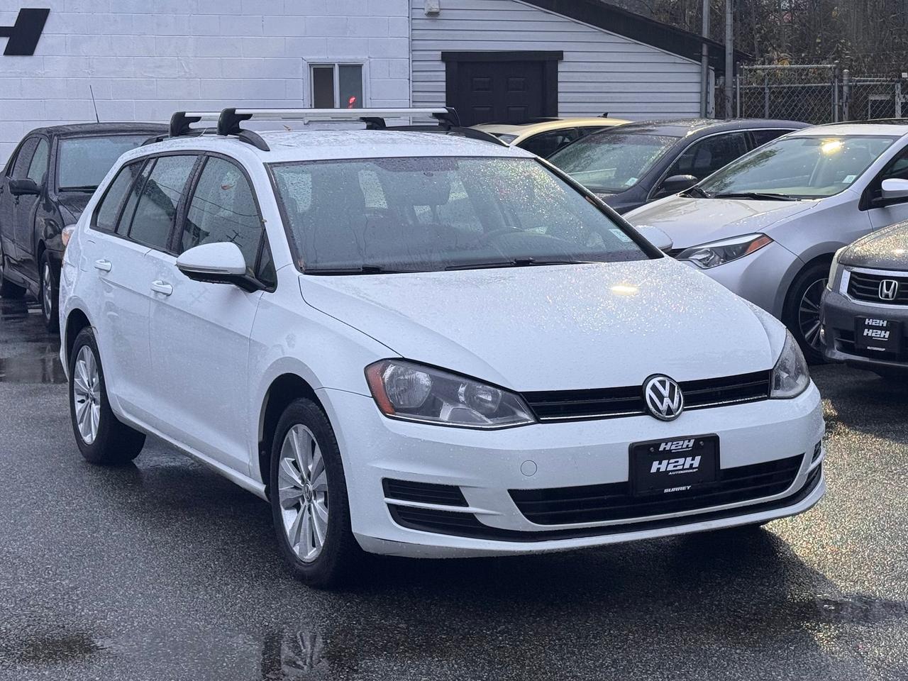 2016 Volkswagen Golf Comfortline FINANCING AVAILABLE Photo3