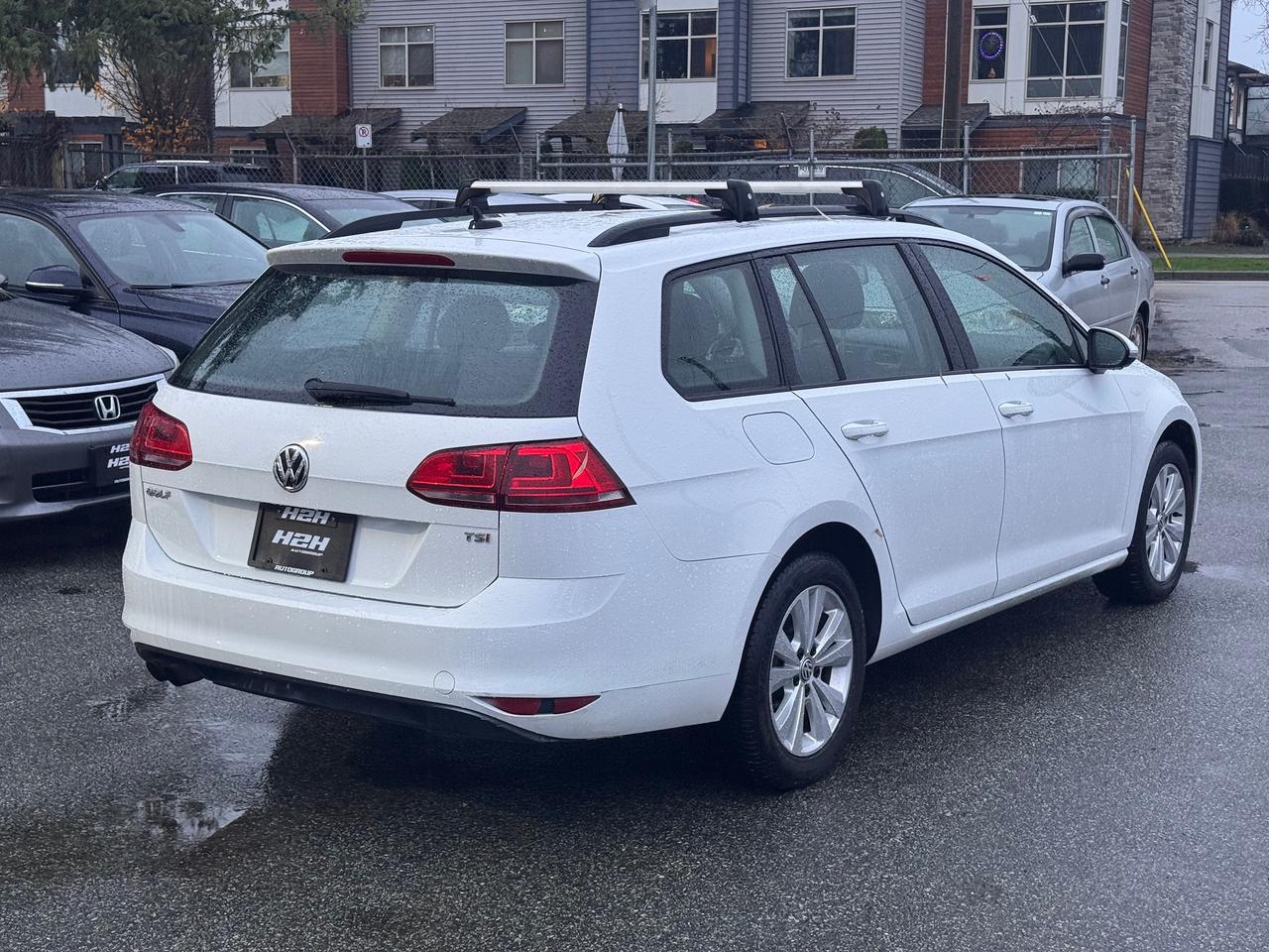 2016 Volkswagen Golf Comfortline FINANCING AVAILABLE Photo5