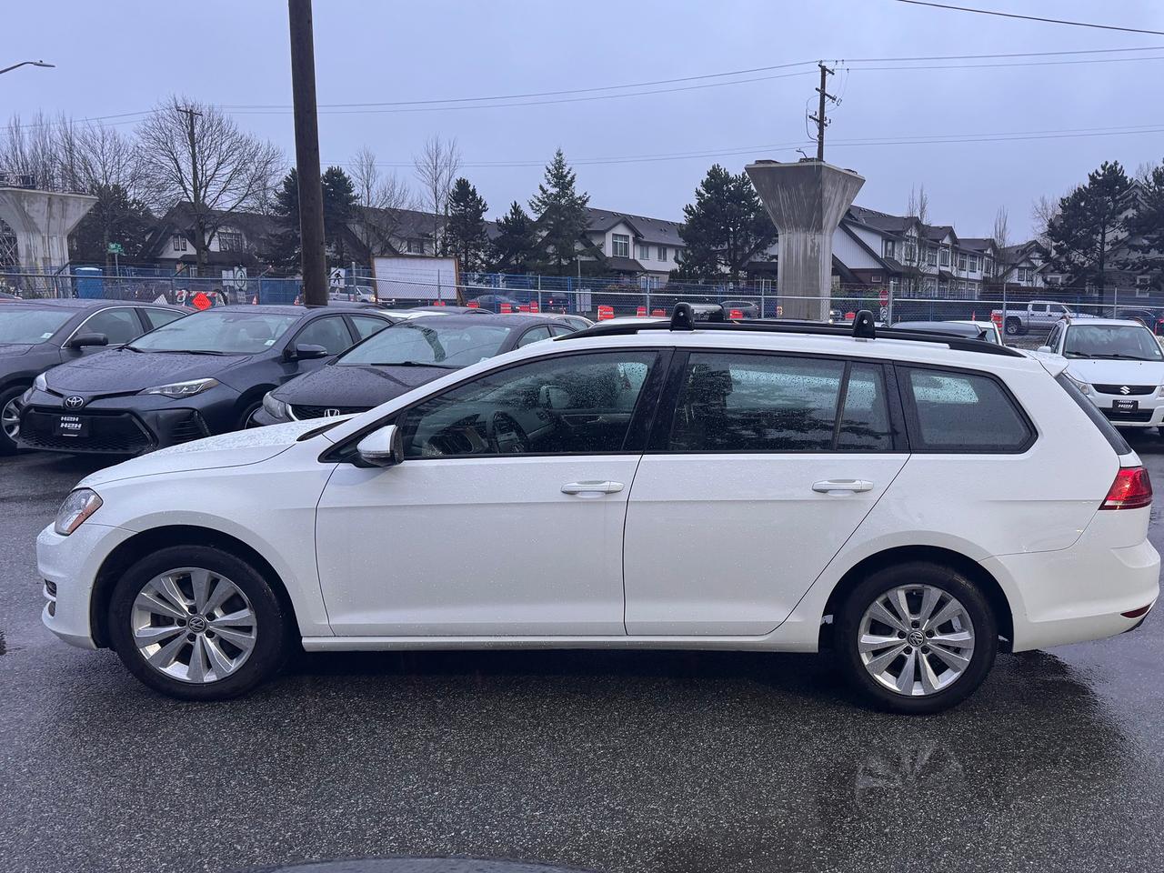 2016 Volkswagen Golf Comfortline FINANCING AVAILABLE Photo8