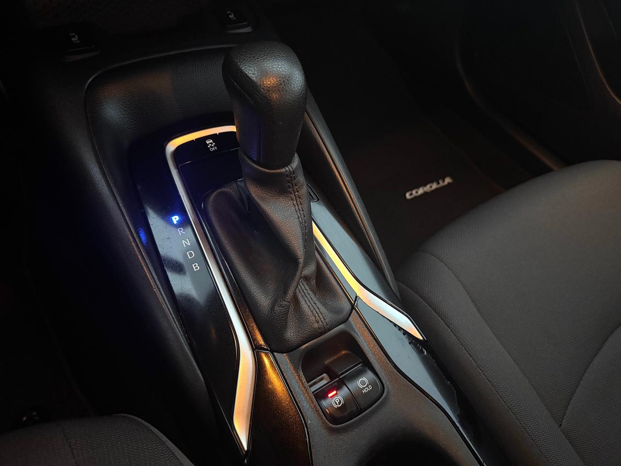 2020 Toyota Corolla FINANCING AVAILABLE Photo11