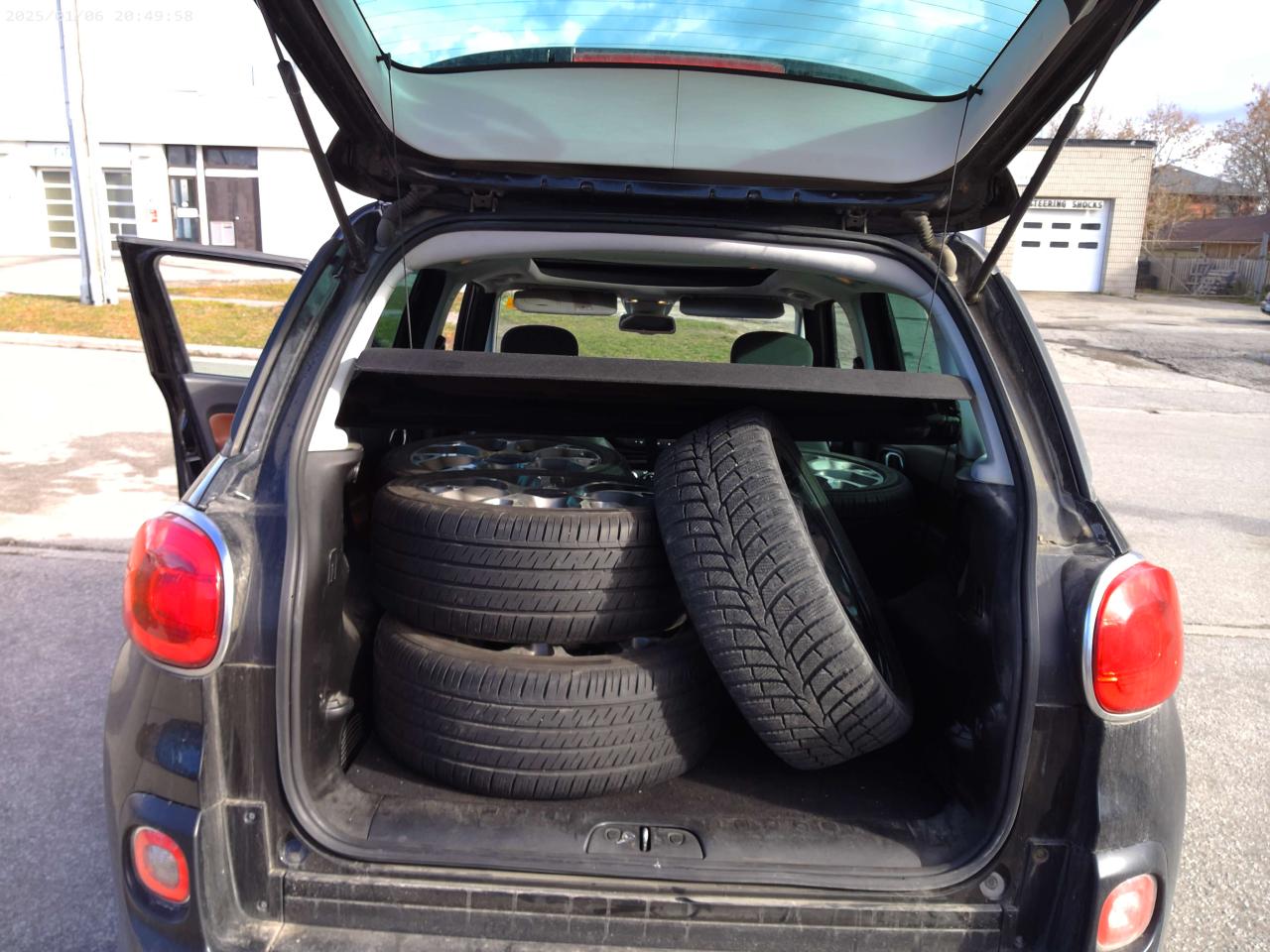 2014 Fiat 500L 5dr HB Trekking Photo