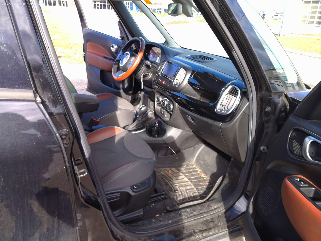 2014 Fiat 500L 5dr HB Trekking Photo