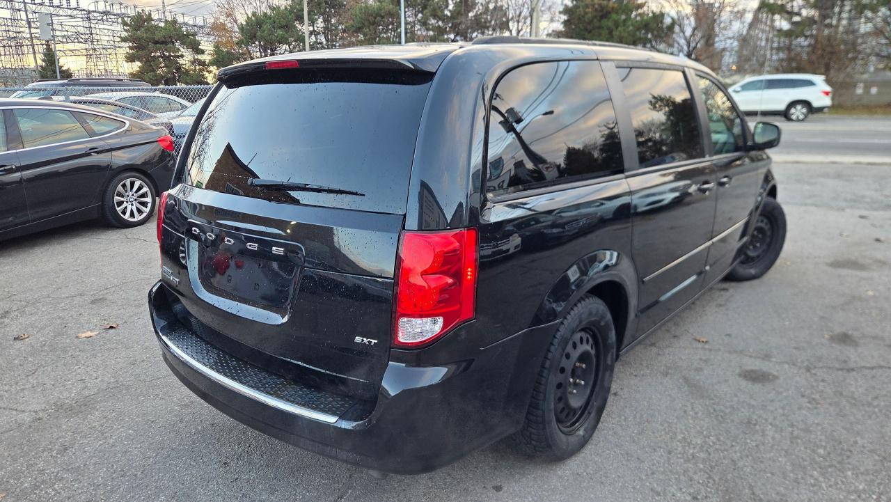 2014 Dodge Grand Caravan SXT DVD/Camera/2 sets rims/tires - Photo #4