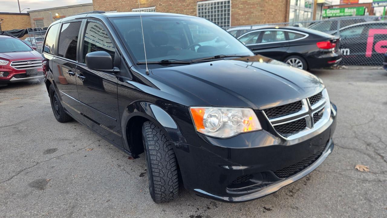 2014 Dodge Grand Caravan SXT DVD/Camera/2 sets rims/tires - Photo #6
