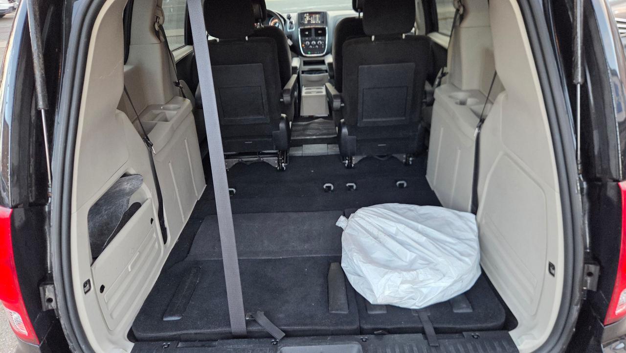 2014 Dodge Grand Caravan SXT DVD/Camera/2 sets rims/tires - Photo #12