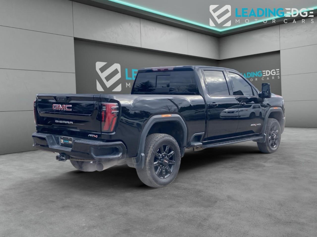 2025 GMC Sierra 2500 HD AT4 Photo