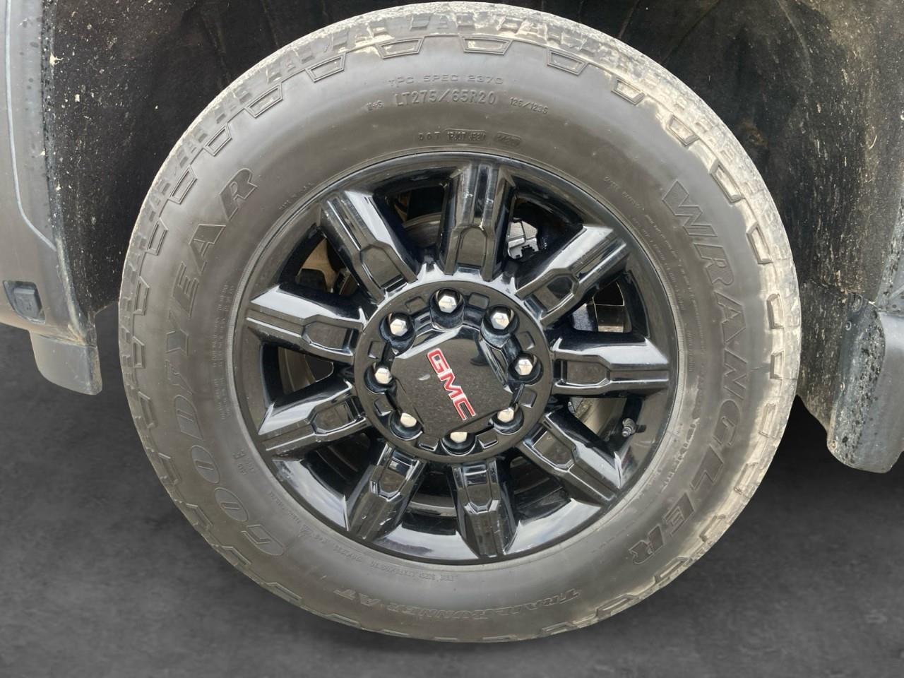 2025 GMC Sierra 2500 HD AT4 Photo