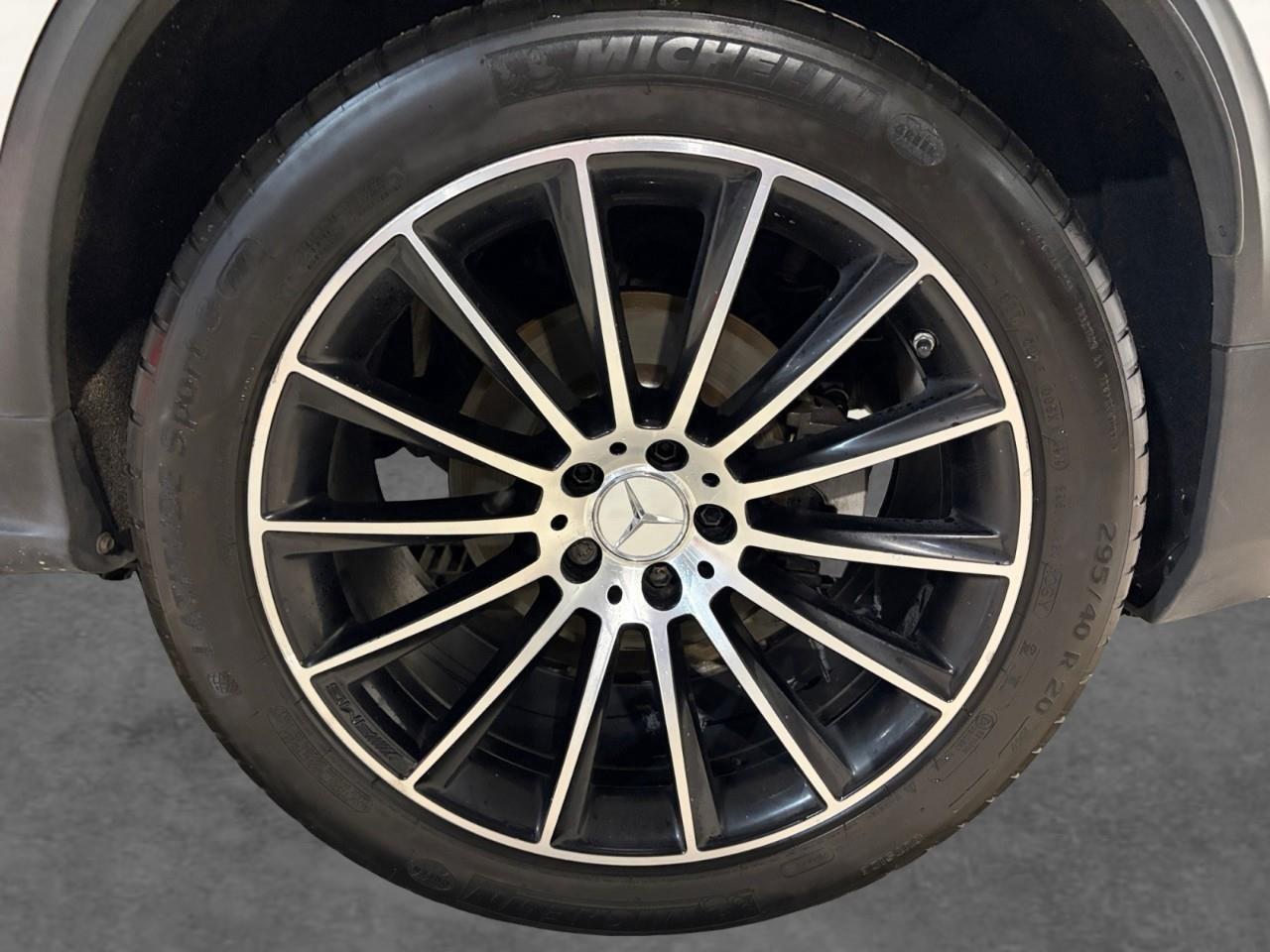 2019 Mercedes-Benz AMG GLC 43 NIGHT PACKAGE Photo