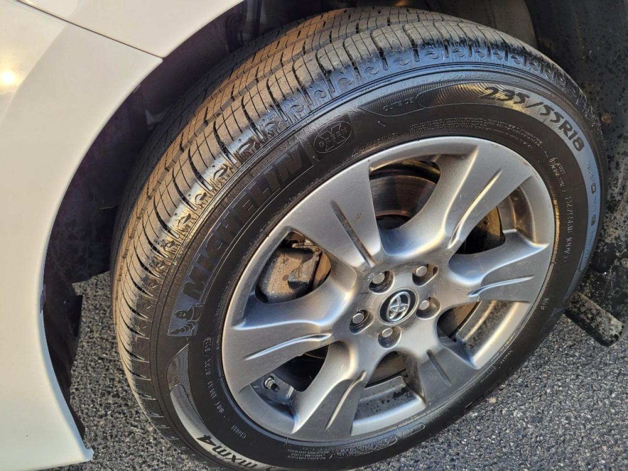 2020 Toyota Sienna SE 7-Passenger AWD Photo