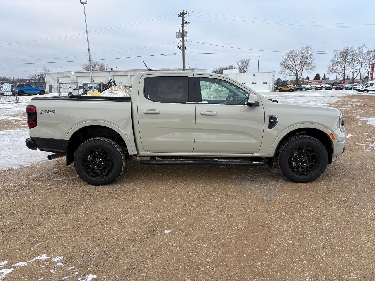 2025 Ford Ranger Lariat Photo2