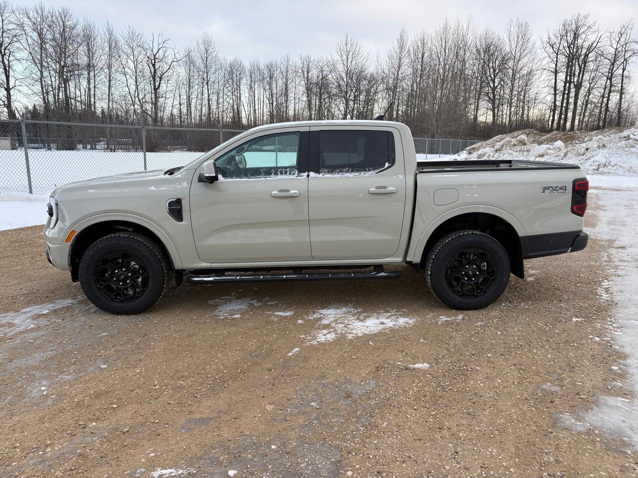 2025 Ford Ranger Lariat Photo3