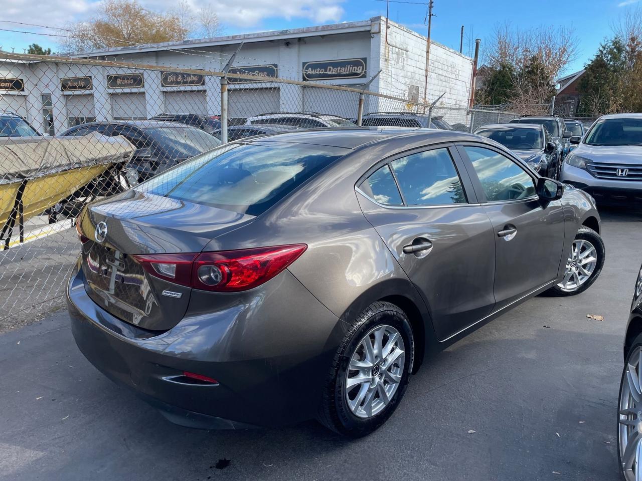 2016 Mazda MAZDA3 GS *1 OWNER, HEATED SEATS, BACKUP CAMERA* Photo3