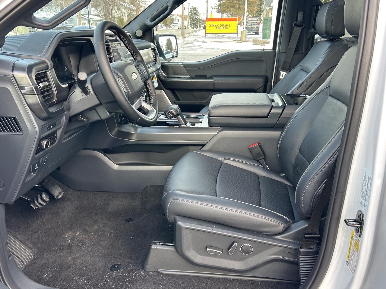 2025 Ford F-150 LARIAT  - Sunroof Photo