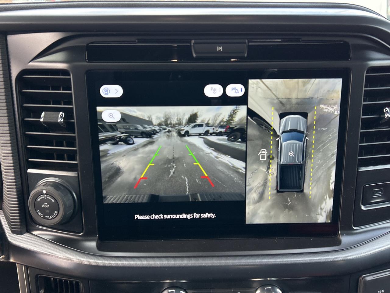 2025 Ford F-150 LARIAT  - Sunroof Photo